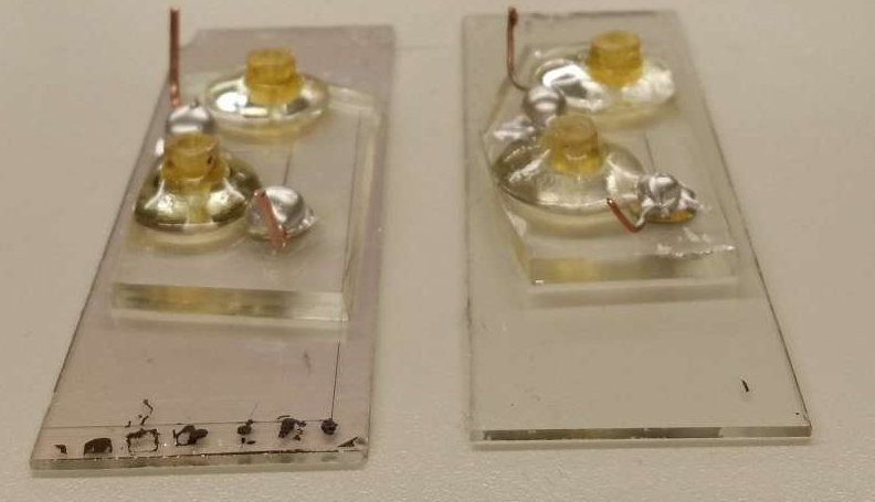 芯片实验室设备利用电信号测量葡萄糖，分辨血型并检测病毒或癌症。但是生物样品需要?；っ馐艿绯〉挠跋?。一层薄薄的氧化铪可以解决问题。图片来源：Sanaz Habibi