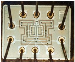控制Apollo航天器（1960年代）的计算机的逻辑NOR IC组件。